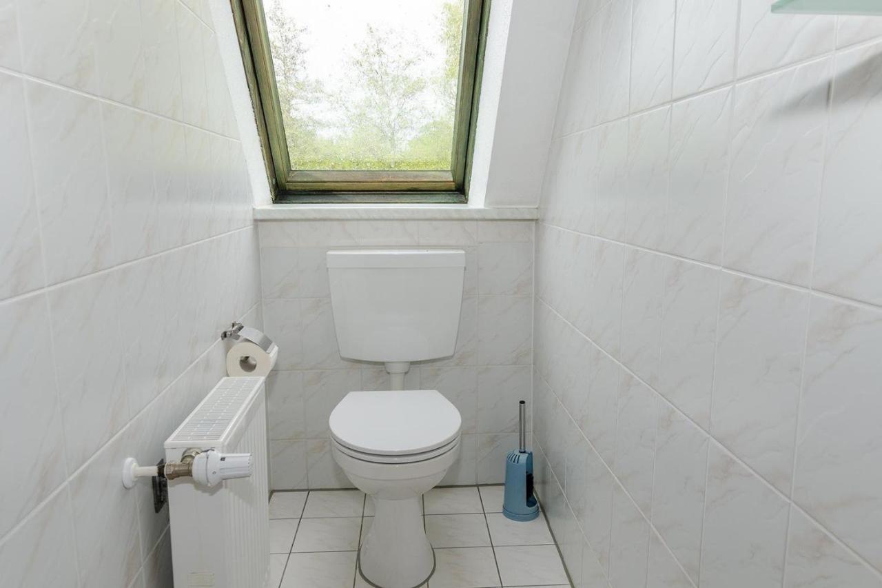 Ferienwohnung-Auf-Ruegen-Fuer-3-Erwachsene-Und-1-Kind-In-Schaprode-Zi6 외부 사진